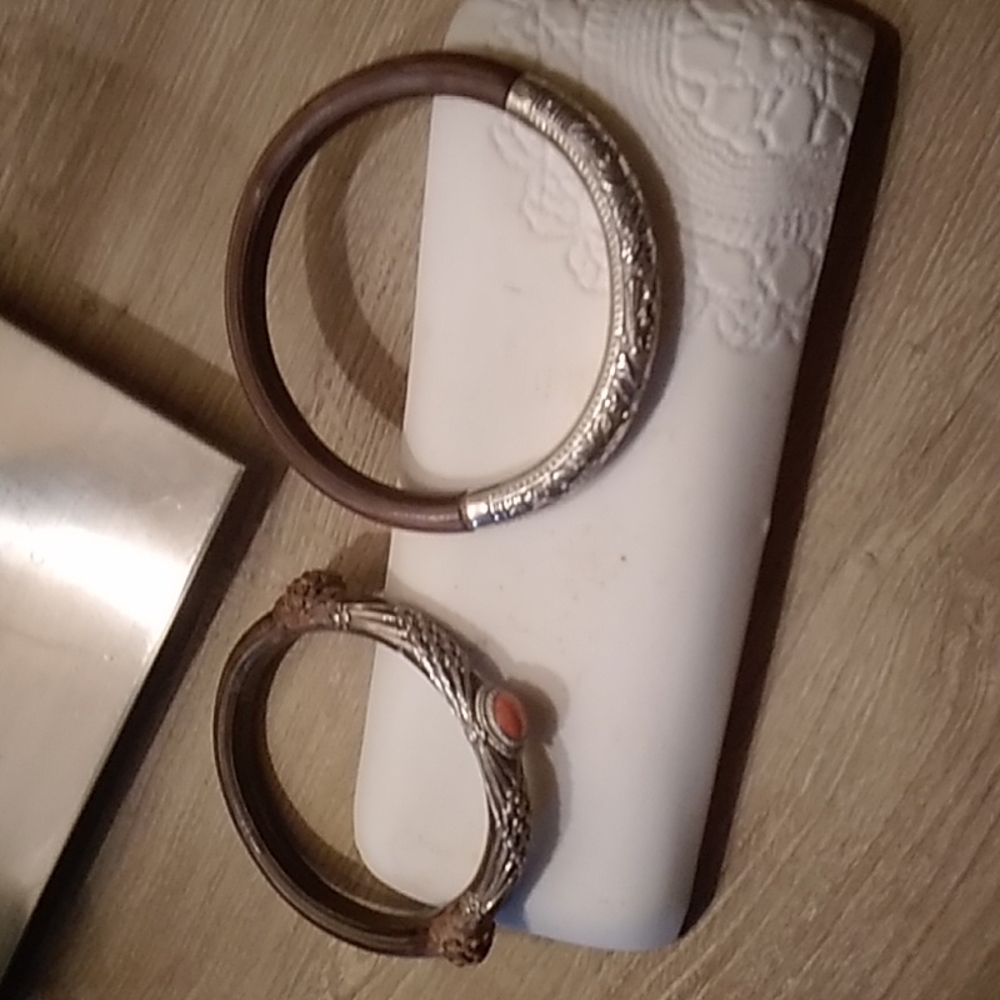 Bracelets - Picture 8 of 8